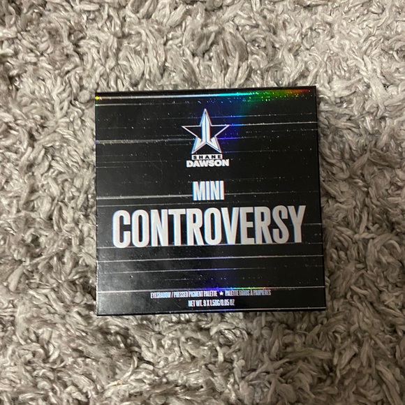 *NEGOTIATE* mini controversy palette - Picture 1 of 3